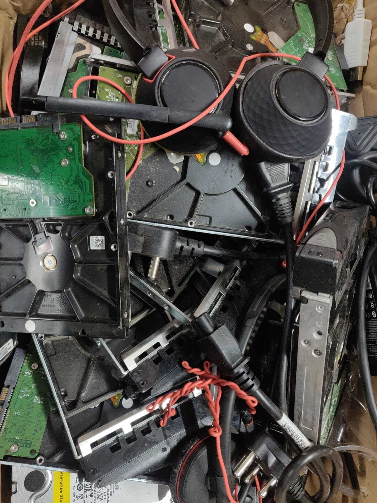 E-waste E-waste